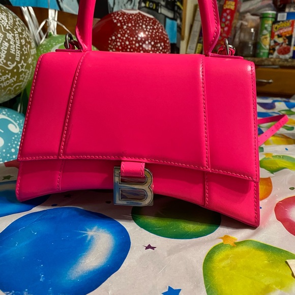 Meet your Posher, Nora - Picture 7 of 16